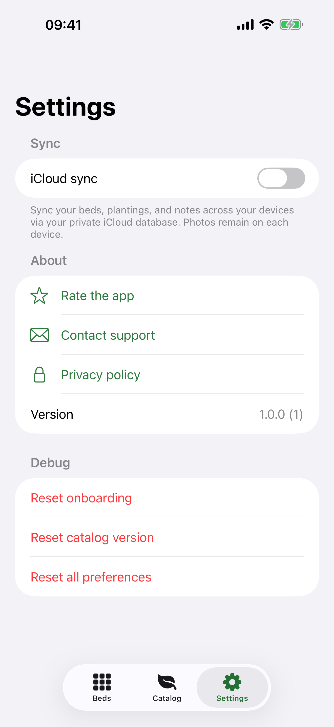 Settings — frost dates, iCloud sync toggle, language and units